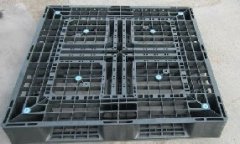 Disposable plastic pallet for export